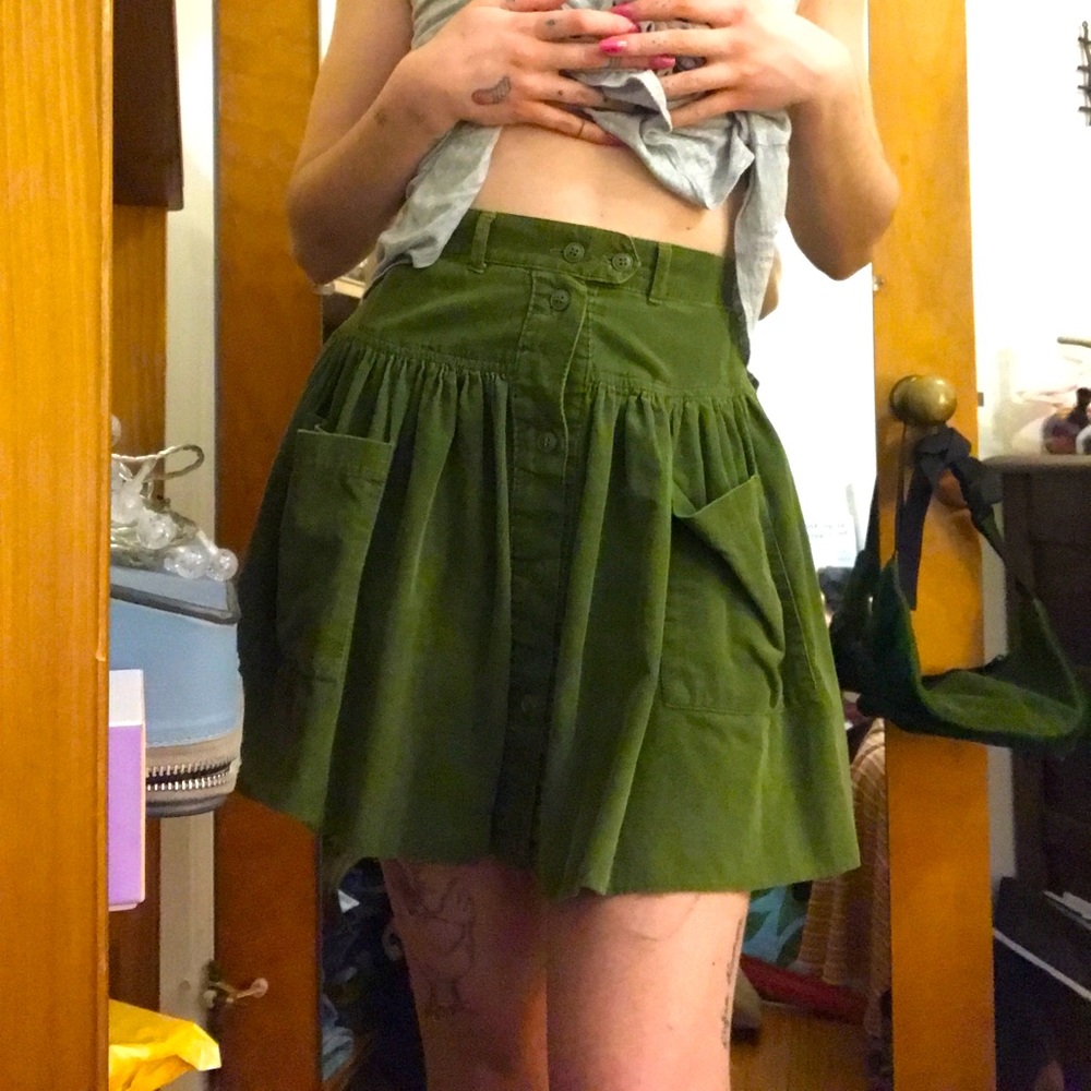 Olive green miniskirt with buttons, vintage Gap